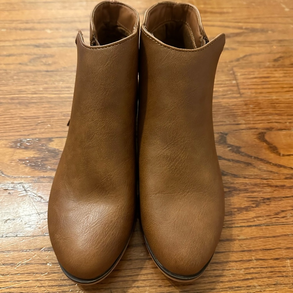 Brown booties that are in pretty good condition and comfortable